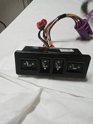 Interruptor de assento de motorista direito Jaguar XJ6 VandenPlas 1988 a meados de 1991 DBC4975 XJ-40 - Imagem 1 de 4