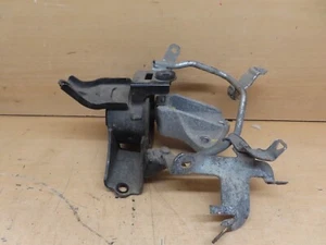 2015 Suzuki Vitara SZ4 MK4 DDIS - Upper Gearbox Mount (B7) - Picture 1 of 5