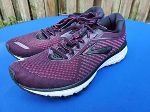 brooks ghost 12 womens black hollyhock pink