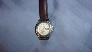 1986 Women's Seiko Watch 7N88-0219 Tan & Silver - Picture 1 of 4