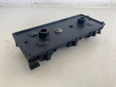 HORNBY DUBLO CASTLE TENDER BASE ASSY & PLASTIC WHEELS 2 AVAIL  wrenn 2 OR 3 RAIL - Image 1 of 4