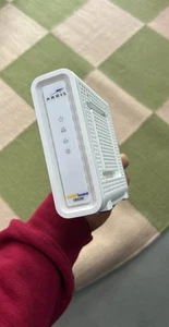 Arris SurfBoard SB8200 Modem Haute Vitesse 10Go, Fonctionne avec Câble Internet - Photo 1/2