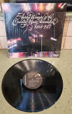 VINYL RECORD/NO SKIPPING~AWARD WINNERS OF THE COUNTRY MUSIC ASSOC DPL1-0305 - Image 1 of 4