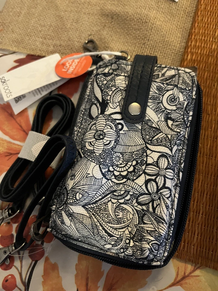 Sakroots Smartphone Muñequera/Brossbody Artist Circle Azul Marino Espíritu Desierto Nuevo con Etiquetas Foto 1 de 4