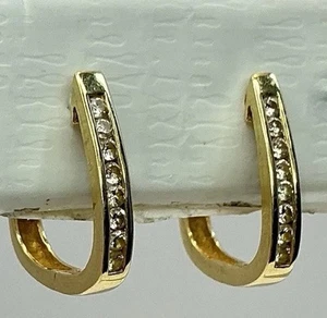 ORECCHINI IN ORO GIALLO 14K CON DIAMANTI TRAFORATI - 8 IN CIASCUNO (J1514) - Foto 1 di 15