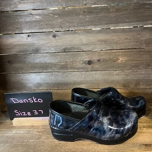 Womens Dansko Black Marbled Patent Leather Clogd Shoes Size EU 37 US 6.5-7 M GUC - Picture 1 of 9