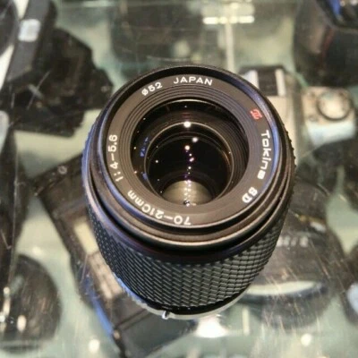 Tokina SD 70-210mm f/4-5.6 for Pentax K (B13-70210-445) - Image 1 of 2