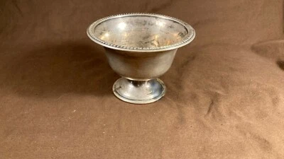 Plato de tuerca de compota de plata esterlina National Silver Co. vintage/antiguo Foto 1 de 4