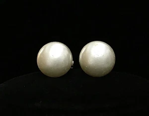 Sarah Coventry Faux White Pearl Silver Tone 16mm Cuff Links Vintage - Picture 1 of 3