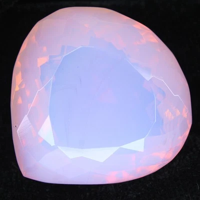 Gemas sueltas en forma de pera rosa ópalo de fuego australiano 100 quilates 33x30 mm Foto 1 de 4