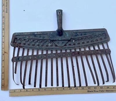 Antique-Vintage Steel 21 Tine Lawn Garden Leaf Hand Rake Head Farmhouse Rust (D) - Image 1 of 4
