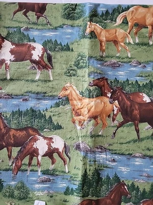 Tela de algodón con estampado de caballos Cranston Village 44" Foto 1 de 3