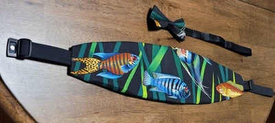 Pajarita y faja de peces coloridos ajustables ¡DIVERTIDOS! Foto 1 de 4