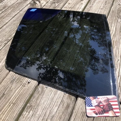 Land Rover LR2 LR040117 Lado del Conductor Izquierdo Trasero "Pilar D 1/4 Cuarto Ventana Vidrio Foto 1 de 4