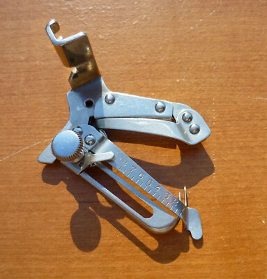 Vintage Singer 35931 Hemmer Sewing Machine Hemming Foot Low Shank VG Condition - Image 1 of 3