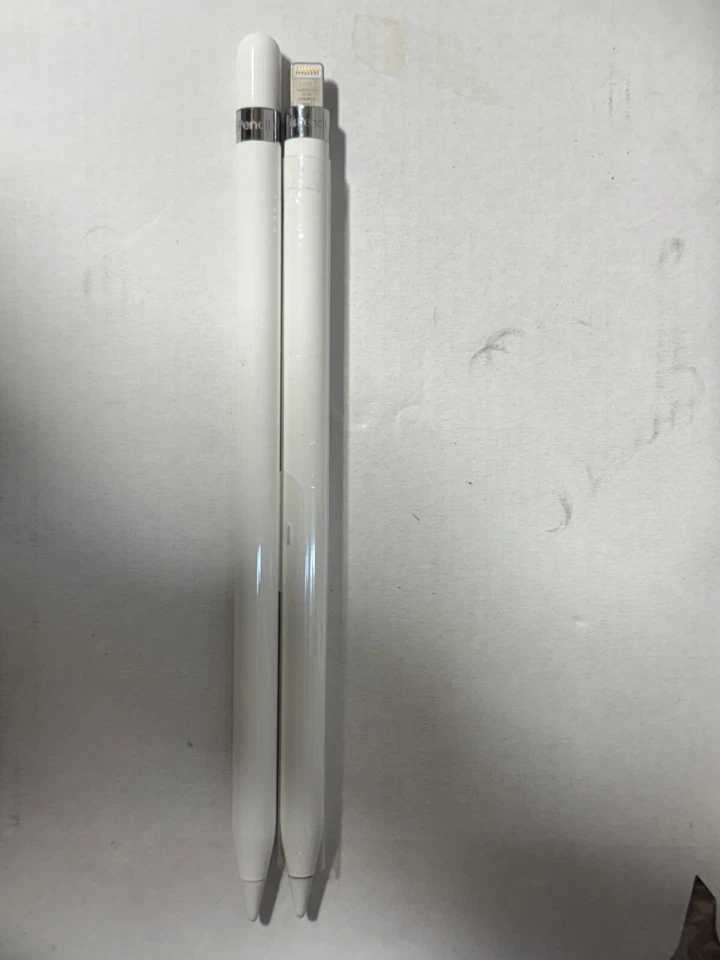 2x Apple Pencil 1st Gen Generation - White **Pairing But Not Working** - Image 1 of 1