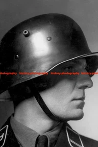 F017059 Soldier of the Waffen SS Helmet Uniform SS Regiment Germany - Picture 1 of 3