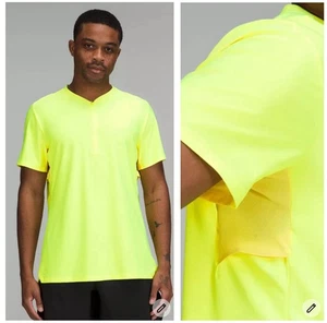 Lululemon Vented Tennis Short Sleeve Shirt Neon Yellow Sz XL Quarter Zip - Picture 1 of 2