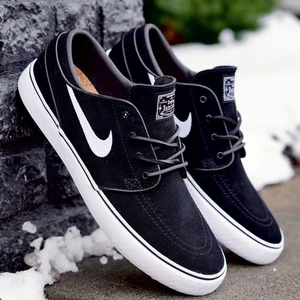 NUOVE SCARPE SNEAKERS NIKE SB ZOOM JANOSKI OG+ NERE BIANCHE taglia 7,5 uomo/9 donna - Foto 1 di 13