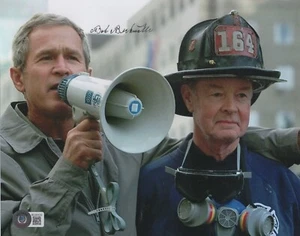 NEVER OLVIDE Bob Beckwith FDNY 9-11 World Trade Center Foto Firmada 8x10 BAJO - Imagen 1 de 2