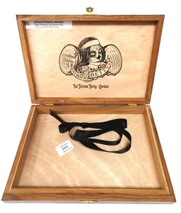 Deadwood FAT BOTTOM BETTY Toro leer Holz klappbar Zigarrenbox mit Band - Bild 1 von 9
