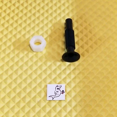 DIXIE NARCO 276E,368, 501T, 501E & 600E SODA VENDING MACHINE DRAIN FUNNEL & NUT