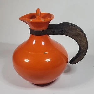 Vintage El Patio Karaffe Franziskaner Verkleidung McBean Keramik orange Holzgriff 5,5"  - Bild 1 von 9