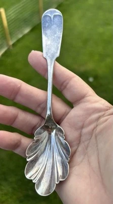 Vtg Eagle Wm Rogers Fiddle Star Shell Sugar Spoon Silverplate Tipped Pattern  - Image 1 of 3