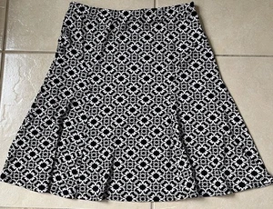 Gonna elasticizzata White House Black Market WHBM bianca e nera taglia S USA - Foto 1 di 10