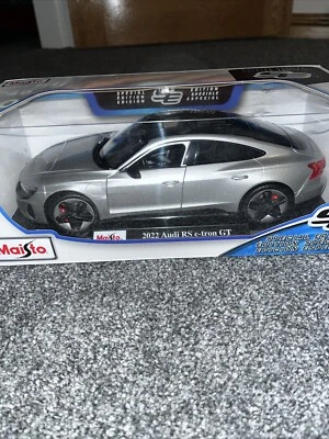 Nuevo MAISTO 1:18 Audi RS e-Tron GT en Plata - Modelo de Coches Diecast Coleccionistas Foto 1 de 4