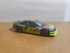 Coche de juguete Nascar Pacing Champions 1991 amarillo suave #42 de colección - Imagen 1 de 8