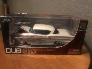JADA DUB CITY OLDSKOOL 1958 CHEVY IMPALA 1:24 BIANCO - Foto 1 di 8