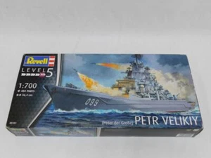 1/700 Revell Russian Cruiser Petr Velikiy Peter The Great Kit Modellismo in Plastica NUOVO - Foto 1 di 1