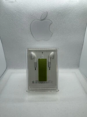 Apple iPod Shuffle 3rd Generation Green 2GB New Collector Sealed - Image 1 of 4