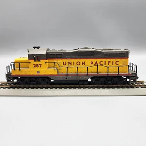 Walthers HO Scale Union Pacific #287 Locomotive Model Train RUNS/LIGHTS C-6 - Picture 1 of 7