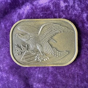 Patriotic American Bald EAGLE Holding Leaf & Arrow Flag Shield Belt Buckle - Picture 1 of 5