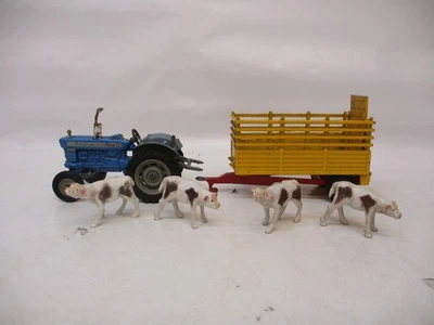X-38363	Corgi Ford Traktor mit Anhänger, mit Gebrauchsspuren, Farbschäden - Bild 1 von 4
