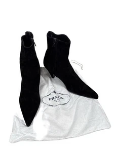 PRADA schwarze Wildlederstiefel mit Reißverschluss Pfennigabsatz Damengröße EU 39 US 8,5 - Staubbeutel - Bild 1 von 6