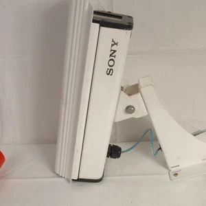 Videolarm Sony Outdoor Enclosure w/Mount and Sony SNC-CS50N Camera - Picture 1 of 11
