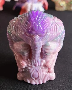 Unbox Industries Who Goes There Vinyl Figure Sofubi tetsunishiyama - Picture 1 of 2