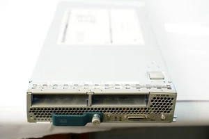 Cisco UCS B200 M2 Blade Server | (2) Intel Xeon X5650 24GB RAM | N20-B6625-1 V02 - Picture 1 of 5