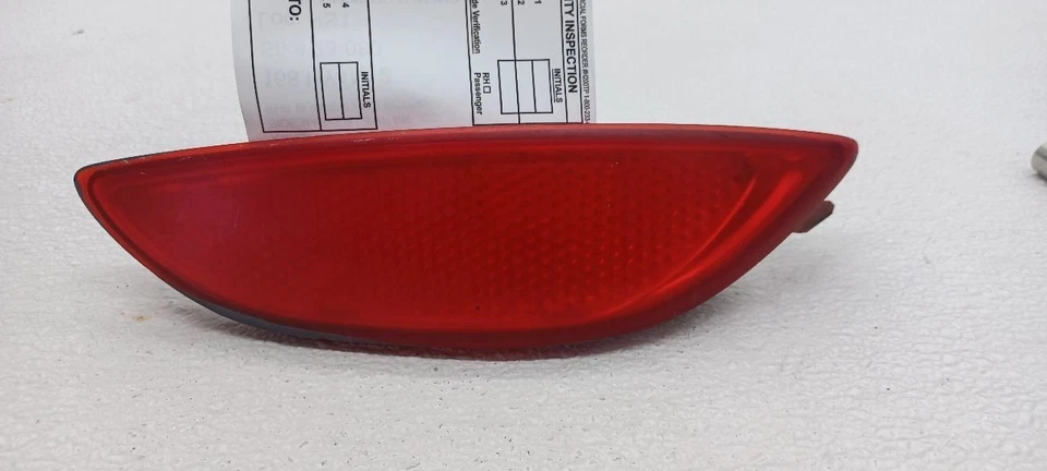 REFLECTOR PARACHOQUES TRASERO DERECHO HYUNDAI ACCENT 12 13 14 15 16 17 924061R000 Foto 1 de 4