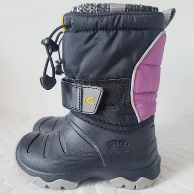 Keen kids girls Lumi II Waterproof insulated Snow Boot Size 9 - Image 1 of 4
