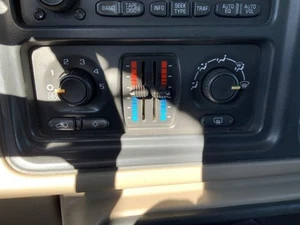OEM Temperature Control Manual Auxiliary Control Fits 03-04 AVALANCHE 1500 13540 - Picture 1 of 12