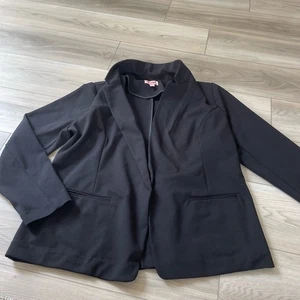 Evri Plus Black Shawl Collar Long Sleeves Single Breasted Blazer Jacket Size 0X - Picture 1 of 5