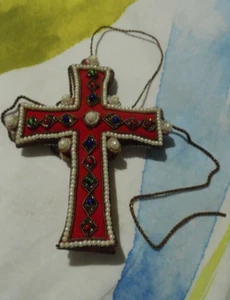 Vintage red velvet jewelled cross,edged with pearls - Picture 1 of 9