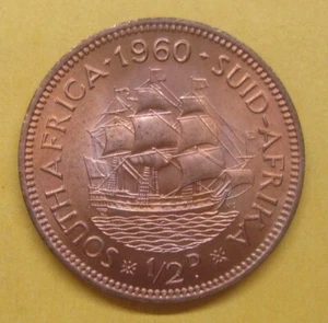 1960 South Africa 1/2 Penny, Queen Elizabeth Take a Look - Picture 1 of 2