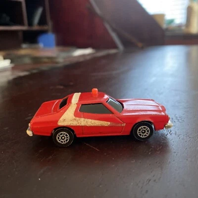 1977 Corgi Juniors Red & White Starsky & Hutch Ford Gran Torino Diecast Car 1:64 - Image 1 of 4