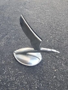 1933 Vintage Chevrolet Radiator Cap Hood Ornament Winged Eagle - Picture 1 of 6
