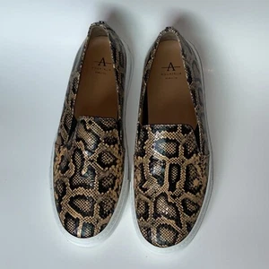 Aquatalia Slip On Loafers Python Leather Snake Shoe Women’s Size $450 - Picture 1 of 6